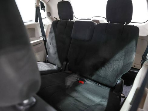 Used 2013 Dodge Grand Caravan American Value Package image 22