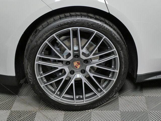 New 2026 Porsche Panamera image 38