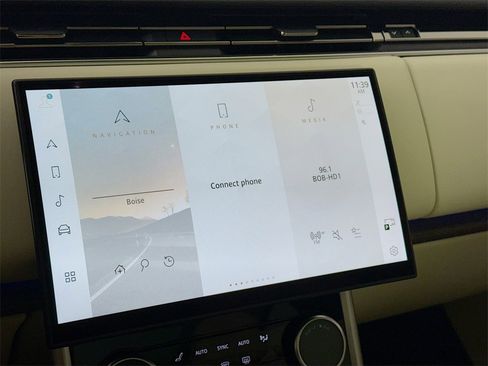 Used 2023 Land Rover Range Rover SE image 16