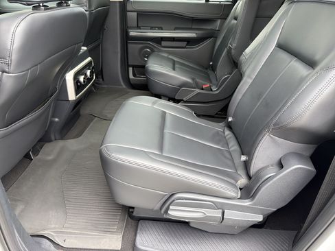 Used 2023 Ford Expedition Max XLT AWD/4WD image 31
