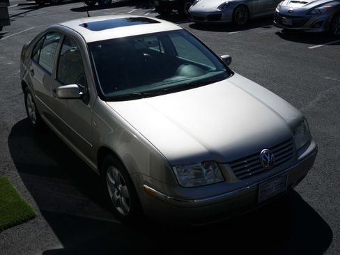 Used 2004 Volkswagen Jetta GLS image 8