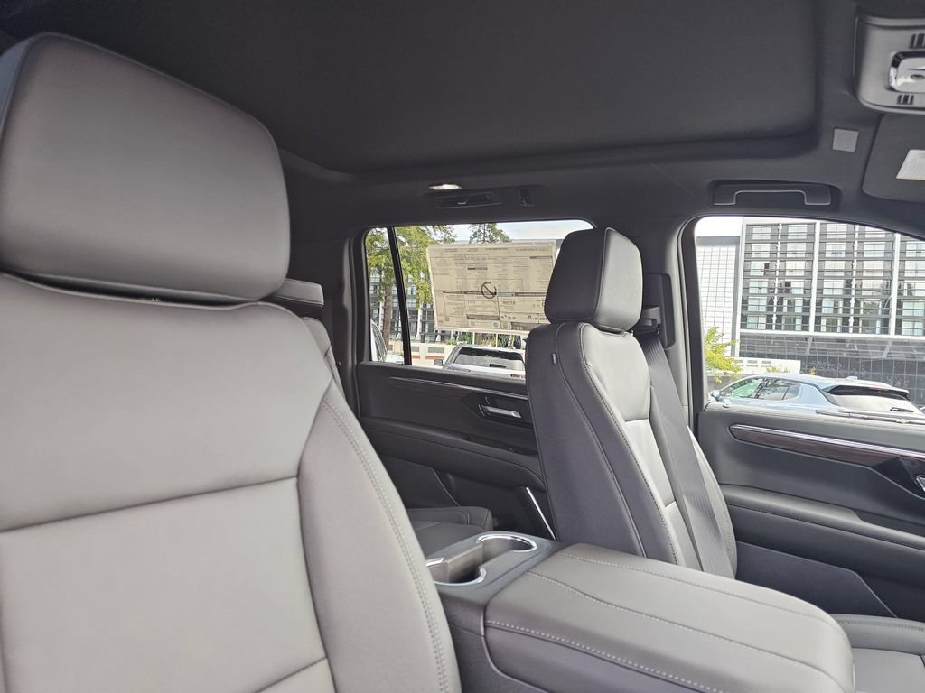 New 2026 Chevrolet Suburban LT w/ Comfort Package AWD/4WD image 11