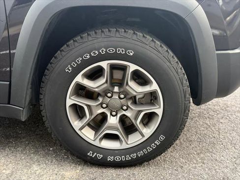 Certified 2021 Jeep Cherokee Trailhawk image 26