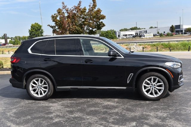 Used 2022 BMW X5 xDrive40i w/ Executive Package AWD/4WD image 5