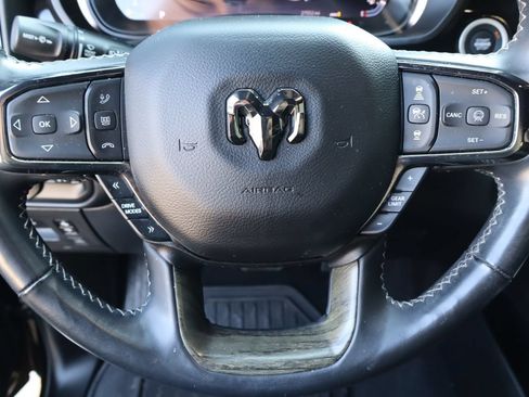 Used 2025 RAM 1500 Limited AWD/4WD image 12