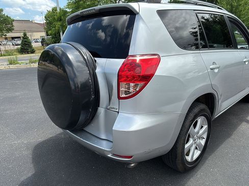 Used 2008 Toyota RAV4 Limited AWD/4WD image 19