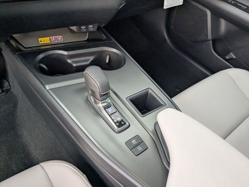 New 2026 Lexus UX 300h FWD image 17