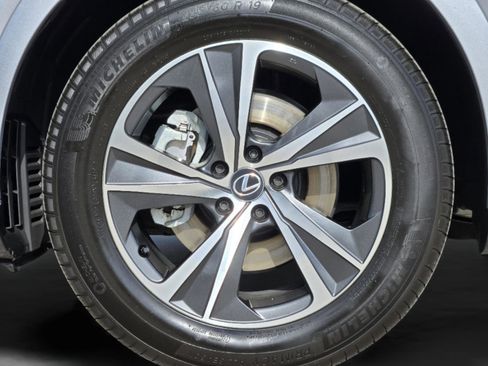 Used 2023 Lexus RX 350 FWD w/ Cold Area Package image 20