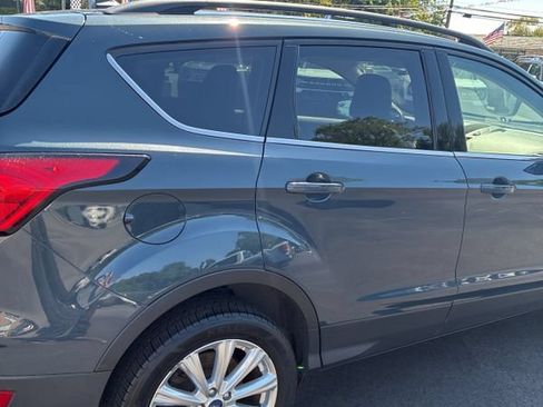 Used 2019 Ford Escape SEL AWD/4WD image 5