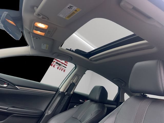 Used 2020 Honda Civic Touring image 3