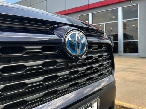 Used 2023 Toyota RAV4 XLE Premium AWD/4WD image 16
