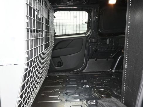 Used 2018 RAM ProMaster City Tradesman FWD image 12