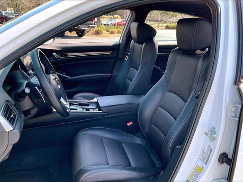 Used 2022 Honda Accord Sport image 7