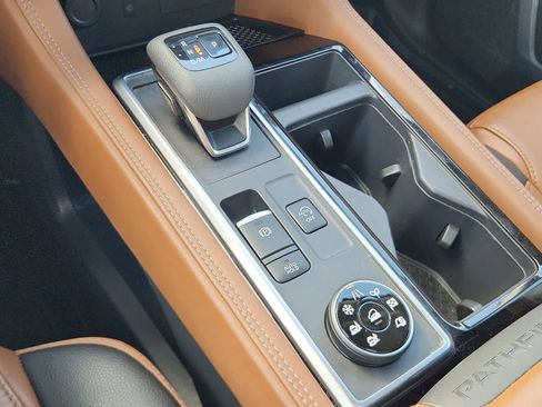 Used 2024 Nissan Pathfinder Platinum w/ Cargo Package image 15