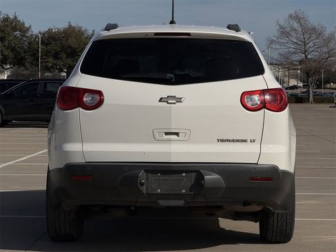 Used 2011 Chevrolet Traverse LT w/ Personal Connectivity Package image 5