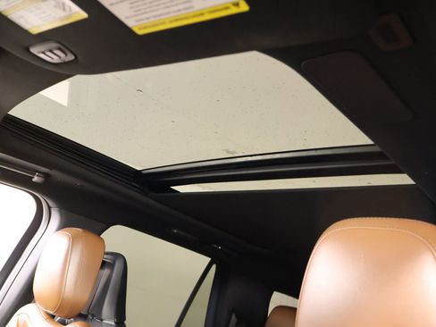 Used 2023 Lincoln Navigator L Reserve AWD/4WD image 17
