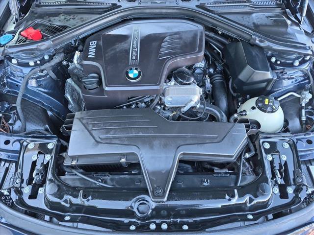 Used 2017 BMW 320i Sedan RWD image 21