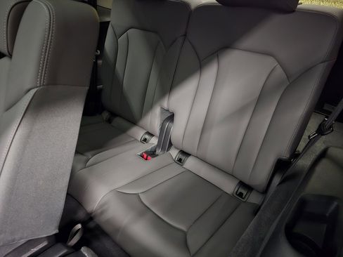 Used 2025 Audi Q7 3.0T Premium Plus image 31