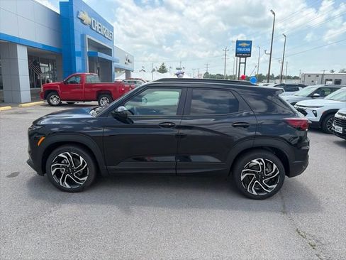 New 2026 Chevrolet TrailBlazer RS w/ Convenience Package FWD image 3