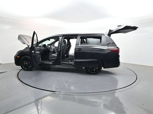 Used 2025 Honda Odyssey Sport-L image 56