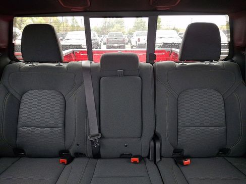 New 2026 RAM 1500 4x4 Crew Cab image 14