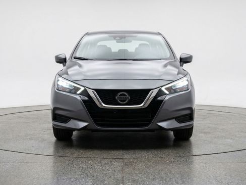 Used 2025 Nissan Versa SV FWD image 2