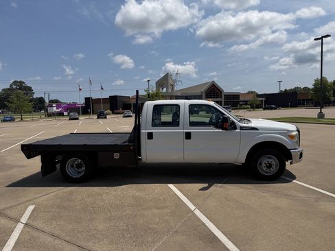 Used 2014 Ford F350 XL w/ Power Equipment Group RWD image 3