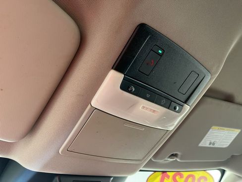 Used 2021 Nissan Rogue SV image 27