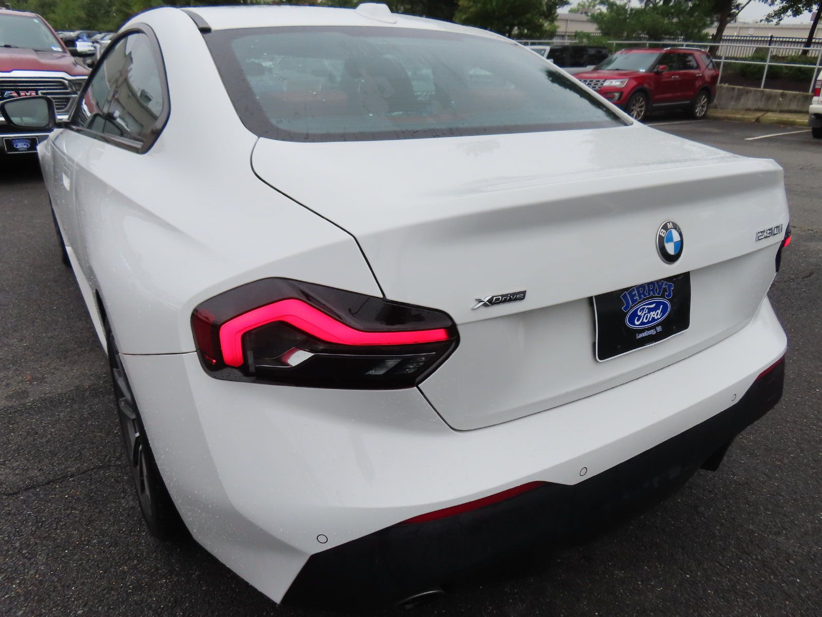 Used 2024 BMW 230i xDrive Coupe w/ Convenience Package AWD/4WD image 11