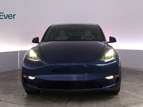 Used 2024 Tesla Model Y Long Range AWD/4WD image 12