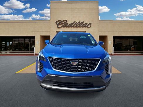 Used 2023 Cadillac XT4 Premium Luxury image 8