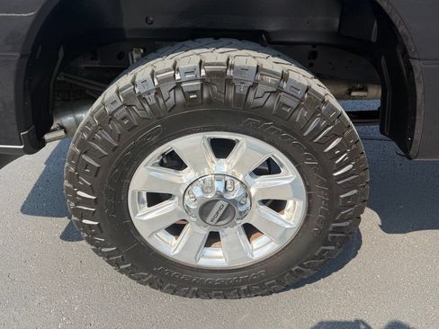 Used 2020 Ford F250 Platinum w/ Snow Plow Prep Package AWD/4WD image 12