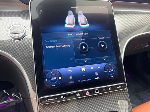 Used 2025 Mercedes-Benz C 300 Sedan image 60