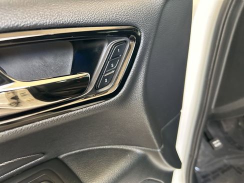 Used 2022 Dodge Durango GT image 41