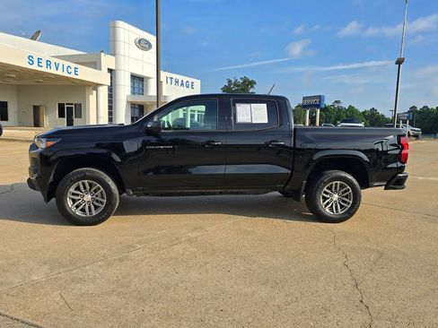 Used 2024 Chevrolet Colorado LT w/ LT Convenience Package RWD image 2