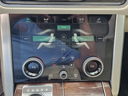 Used 2019 Land Rover Range Rover Long Wheelbase Supercharged AWD/4WD image 28