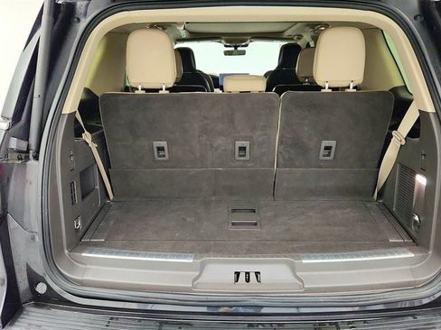 Used 2022 Lincoln Navigator Reserve image 21