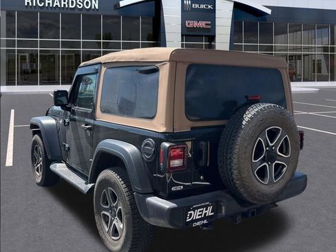 Used 2020 Jeep Wrangler Sport AWD/4WD image 6