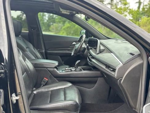 Used 2024 Cadillac XT4 Sport FWD image 16