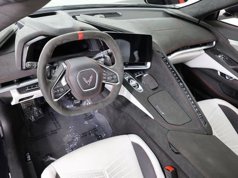 Used 2023 Chevrolet Corvette Stingray Premium Conv RWD image 21