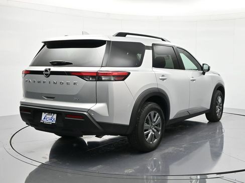 Certified 2024 Nissan Pathfinder SV image 6