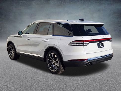 New 2026 Lincoln Aviator Reserve w/ Luxury Package image 5