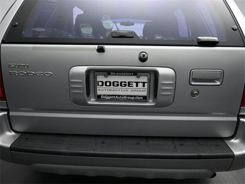 Used 2000 Isuzu Rodeo S image 13