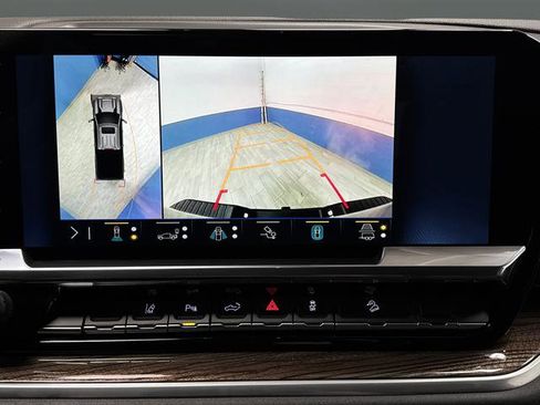 Used 2025 Chevrolet Silverado 2500 LT w/ Trail Boss Package image 10