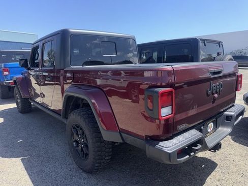 Used 2021 Jeep Gladiator Sport AWD/4WD image 6