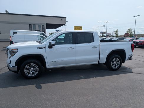 Used 2025 GMC Sierra 1500 SLT AWD/4WD image 5