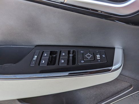 Used 2022 Kia EV6 GT-Line w/ GT-Line Suede Seat Package image 17