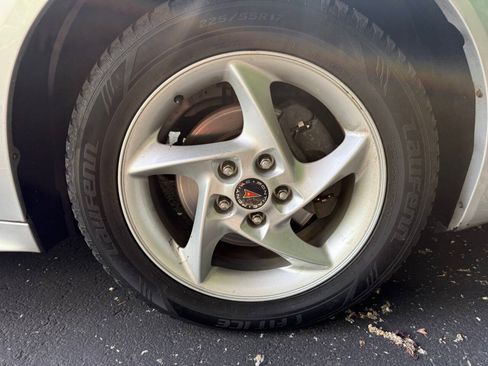 Used 2004 Pontiac Grand Prix GTP FWD image 4