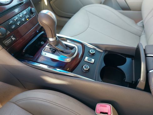 Used 2012 INFINITI G37 Sport w/ Premium Pkg image 25