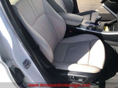 Used 2017 BMW X3 xDrive28i AWD/4WD image 24